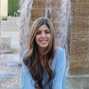 Meet your Posher, Julia